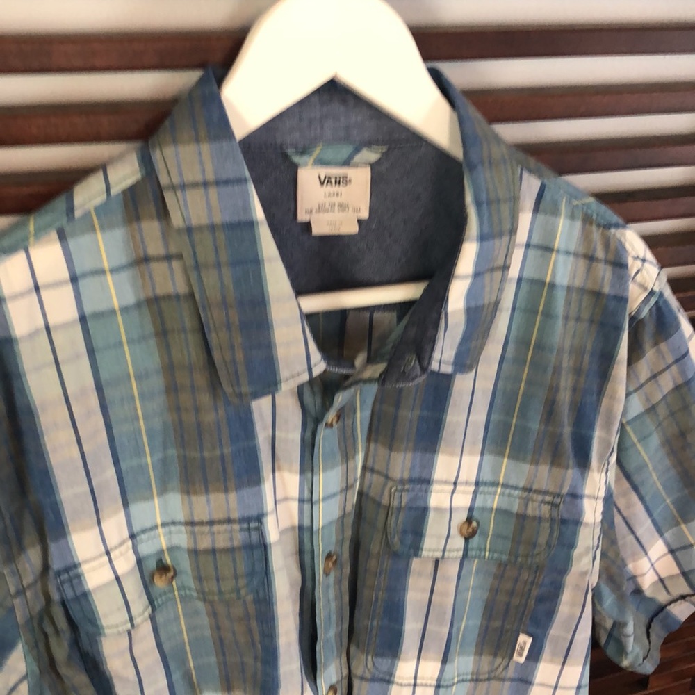 Vans plaid short-sleeve shirt